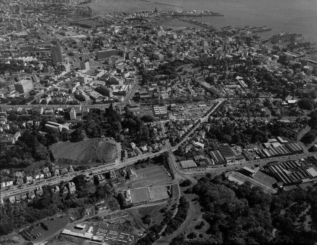14 Apr 1966 Blandford Park spoil dumping site (centre-left)
Grafton Gully, Auckland. Whites Aviation Ltd: Photographs. Ref: WA-65850-G. Alexander Turnbull Library, Wellington, New Zealand. /records/22331590, also for more aerial images. (Have a look at the same location on Google)